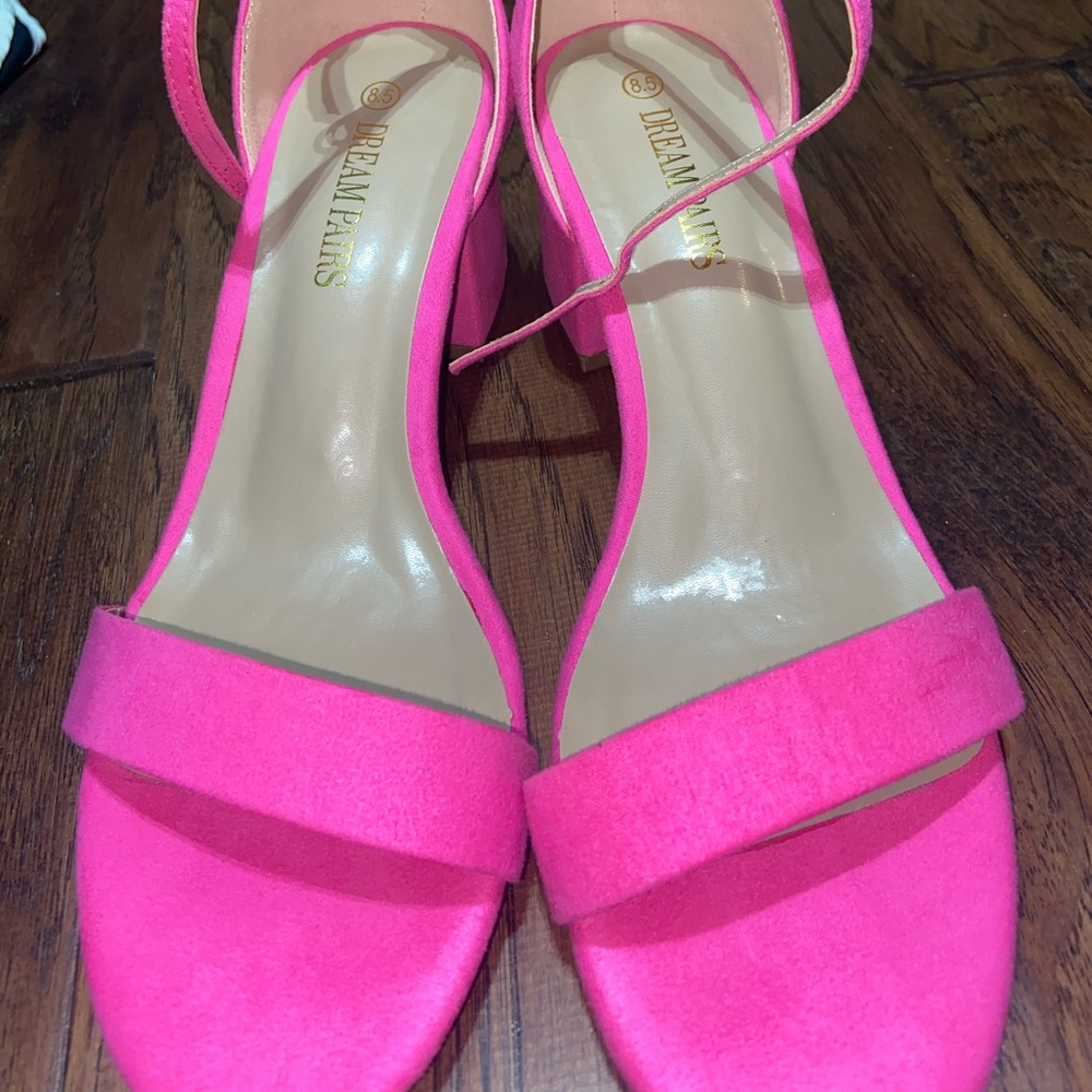 Hot pink heels!